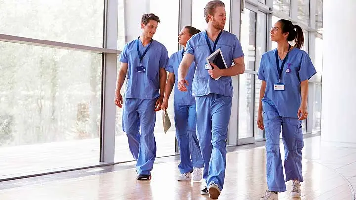 fabrica de uniformes medicos en Venezuela.